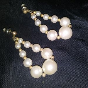 Beautiful Vintage Pearl Earrings